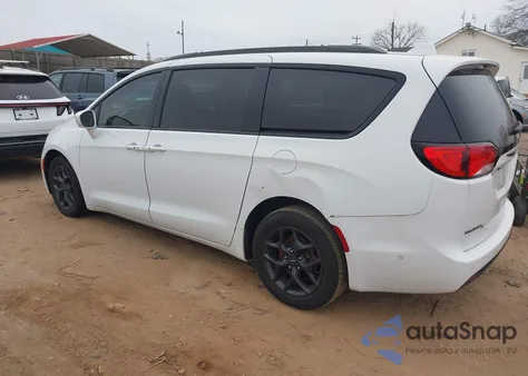 2018 Chrysler Pacifica Touring L z USA, uszkodzony, nr VIN 2C4RC1BG0JR354803